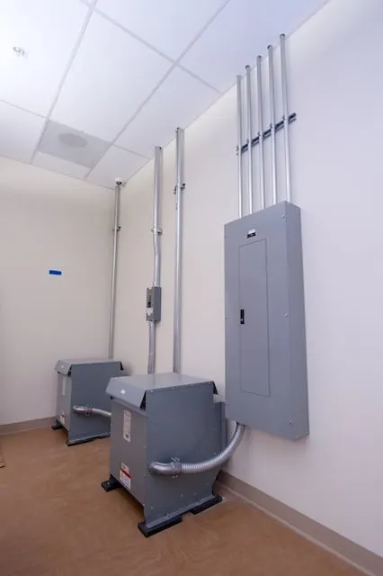 Slide of Jemby Electric