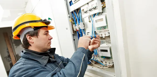 Jerald Electric Logo