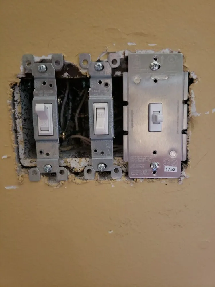 Slide of Jeremy Veal Electric