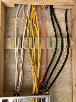 Jerizen Electric Logo