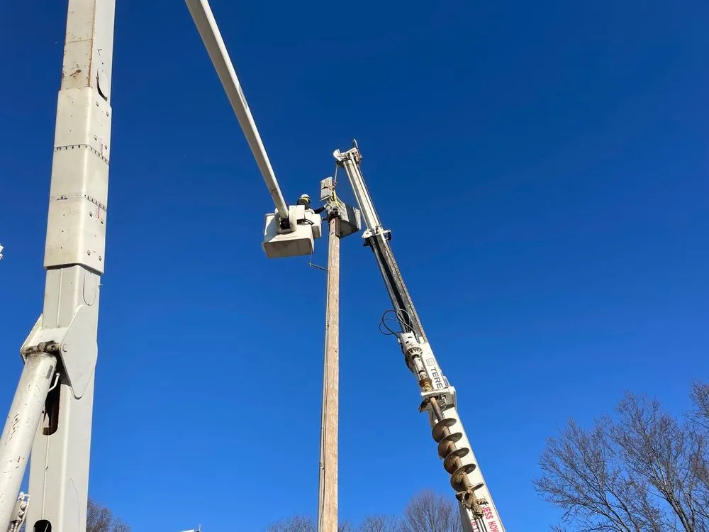 Emergency electrician providing emergency electrical service in Blacklick, OH - Jess Howard Electric