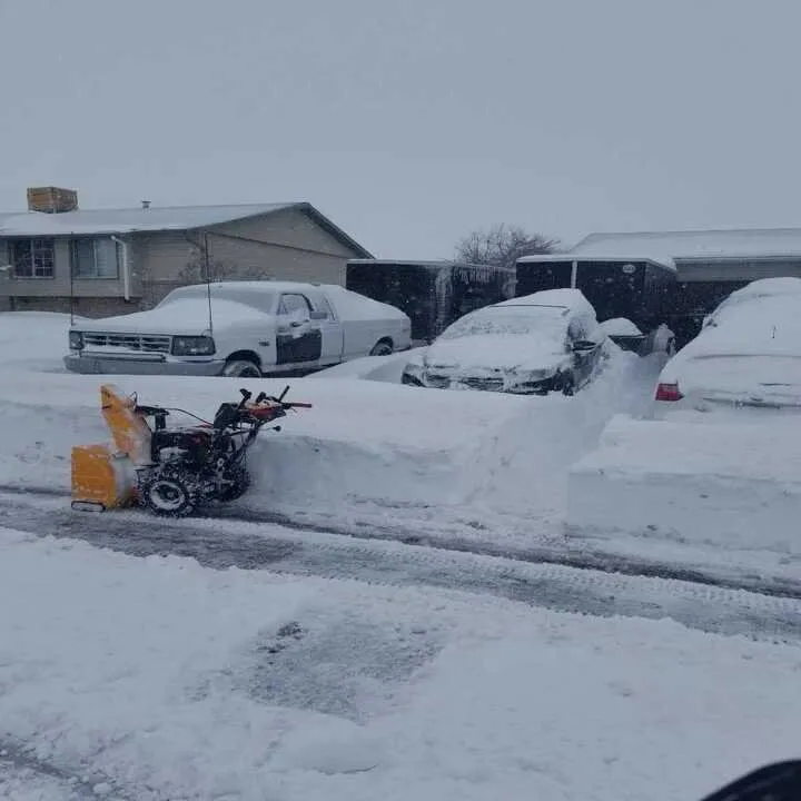 Slide of JessiJames Outlaw Electric