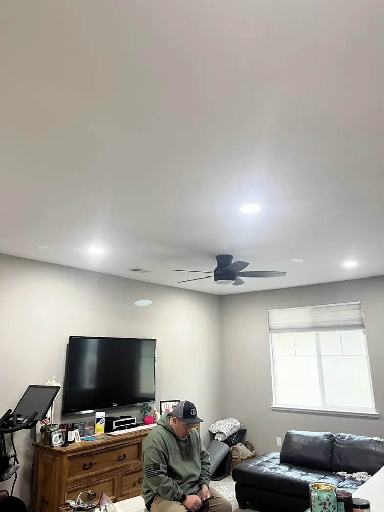 Slide of Jessthenater Electric