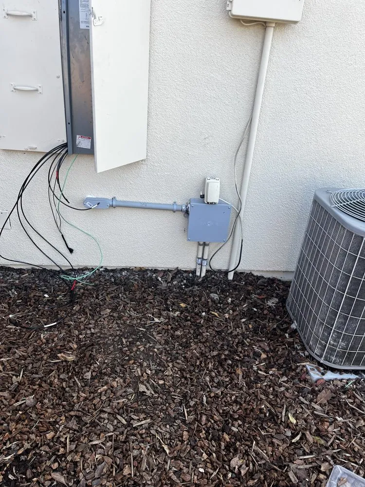 Slide of Jessthenater Electric