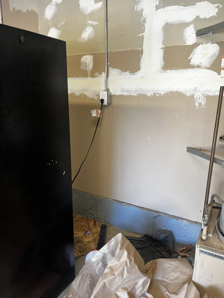 Slide of Jessthenater Electric