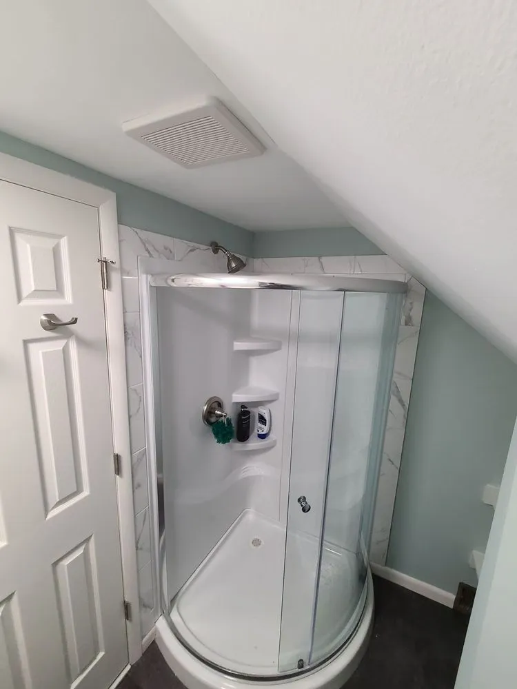 Licensed electrician providing electrical repair in Jamesville, NY - Jf Santos Construction
