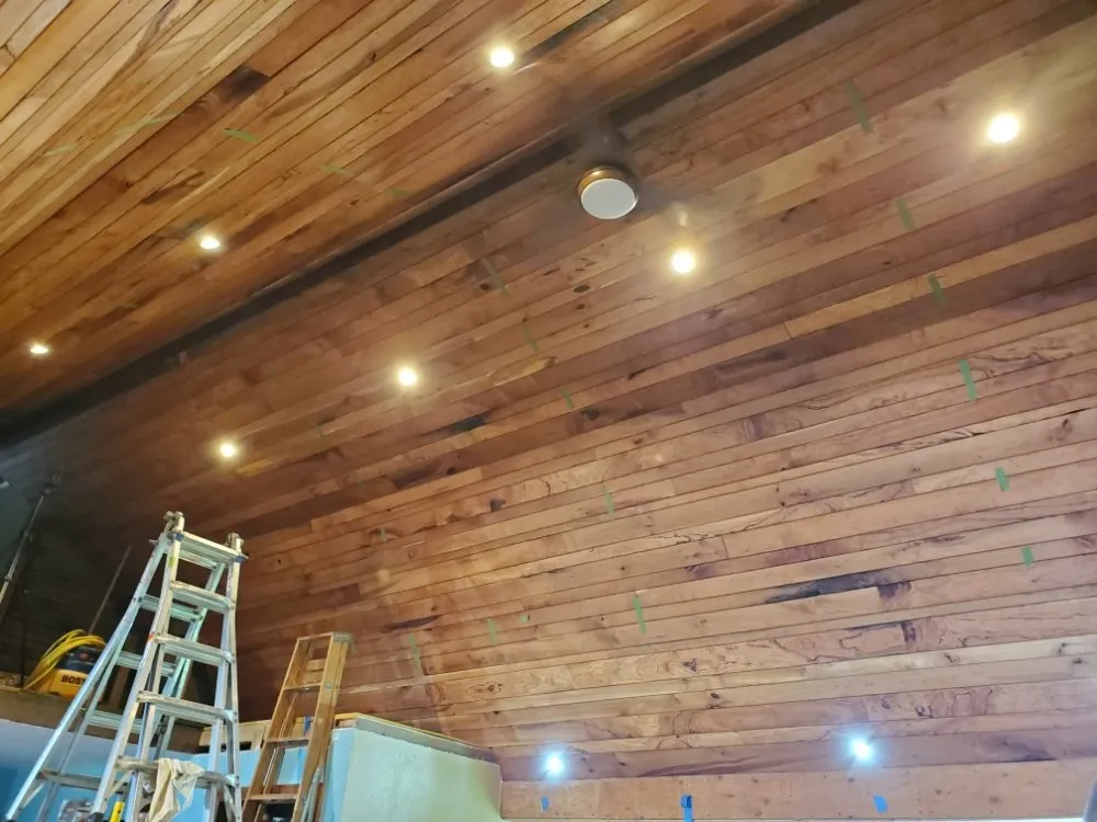 Slide of J&G Electrical