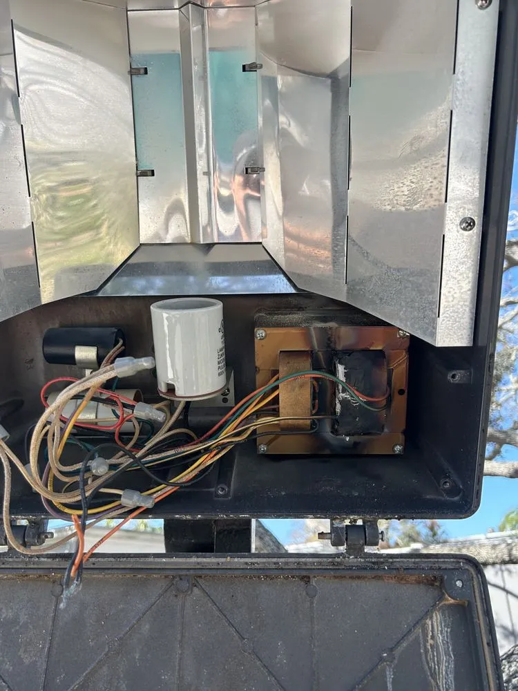 Slide of J&G Electrical Solution llc