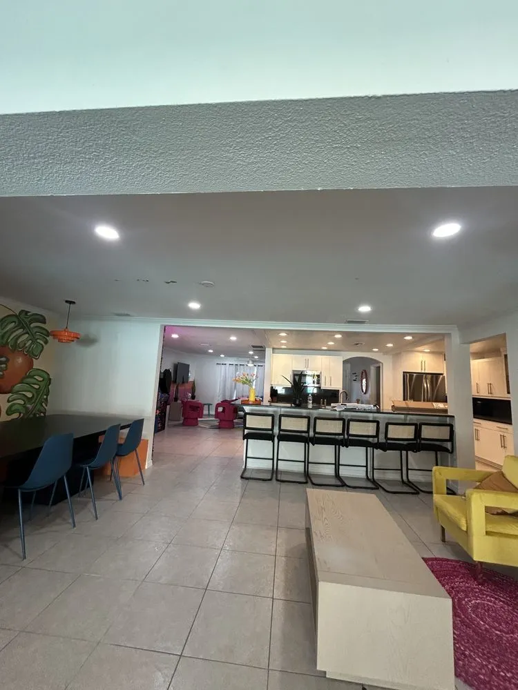 Slide of J&G Electrical Solution llc