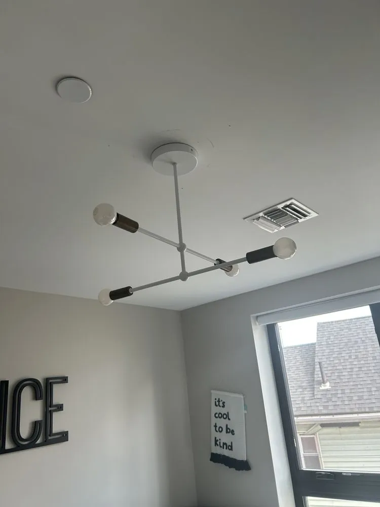 Slide of J&G Home Essentials