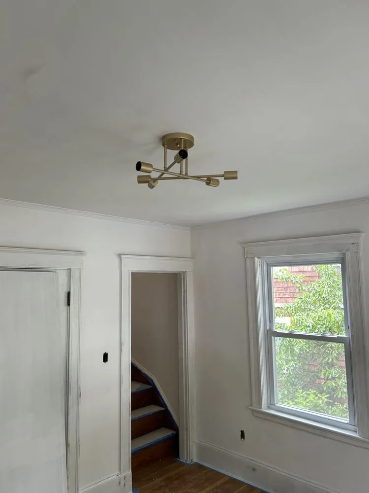 Slide of J&G Home Essentials