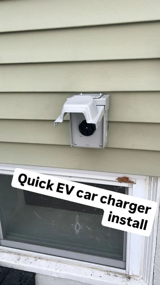 Slide of J&G Home Essentials