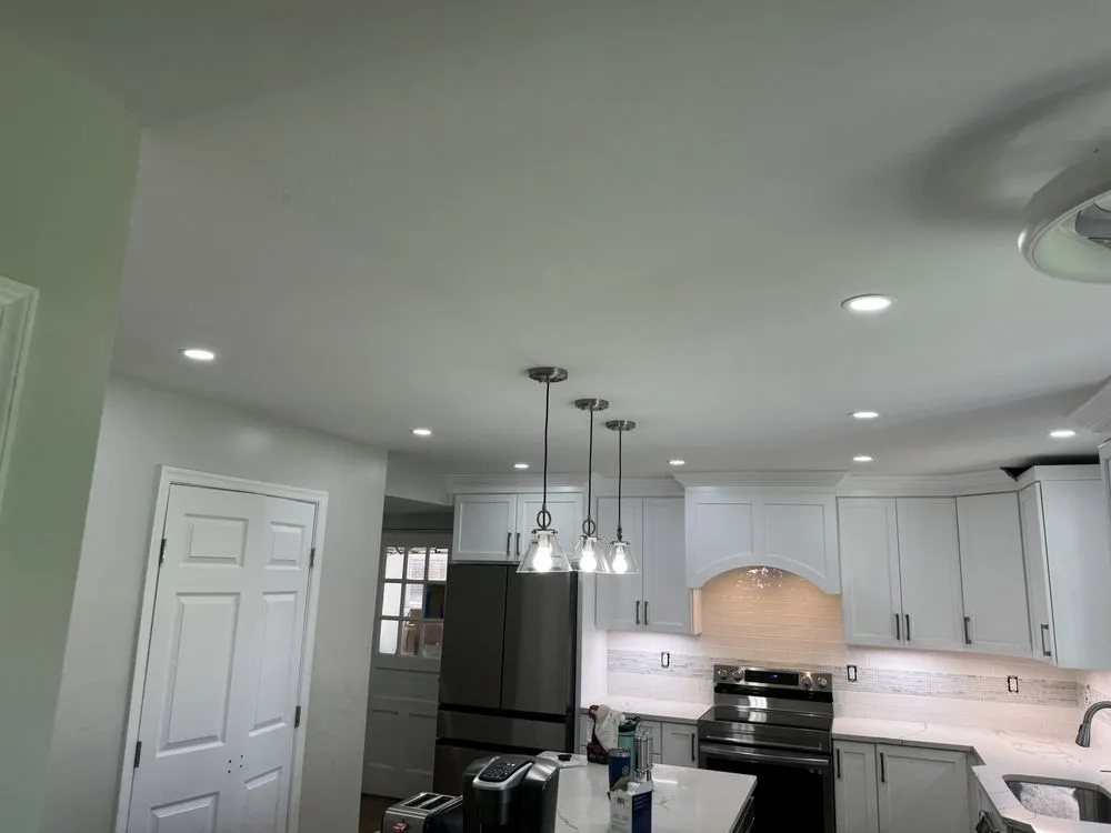 Professional electrician providing outlet and switch repair in Silver Spring, MD - JGR Electric Services