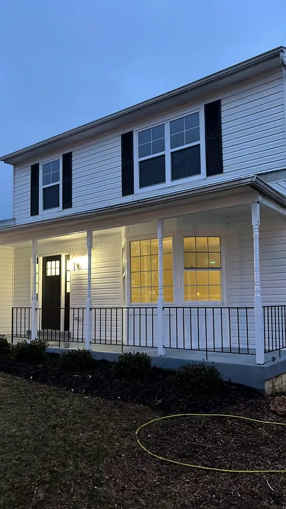 Reliable electrician providing emergency electrical service in , 