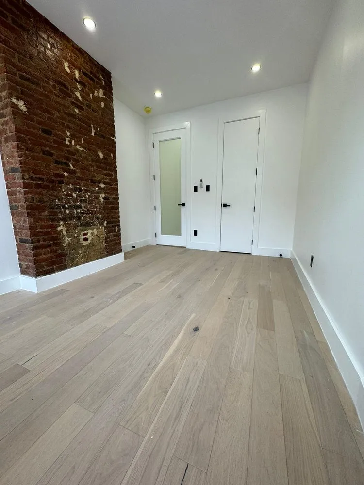 Slide of JHG Electric