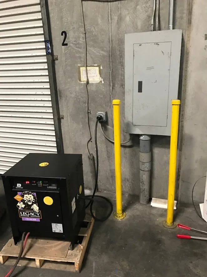 Slide of JHV ELECTRIC