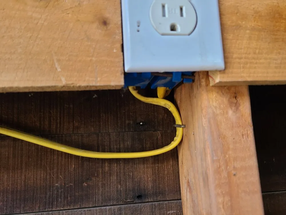 Slide of JHVELECTRIC.CORP