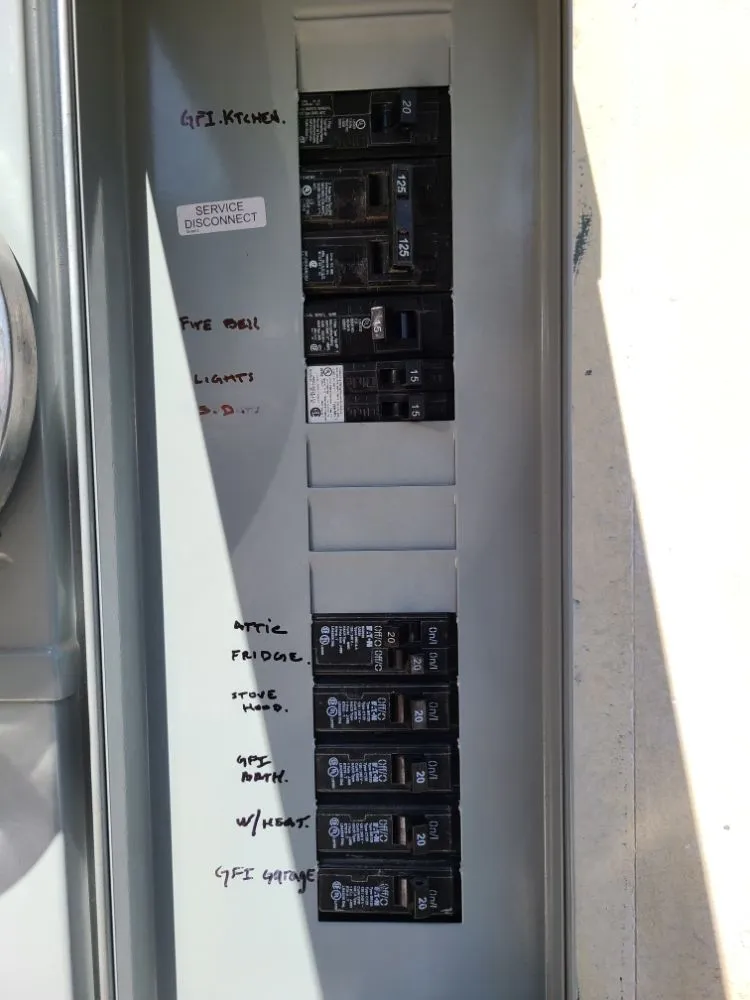 Slide of JHVELECTRIC.CORP