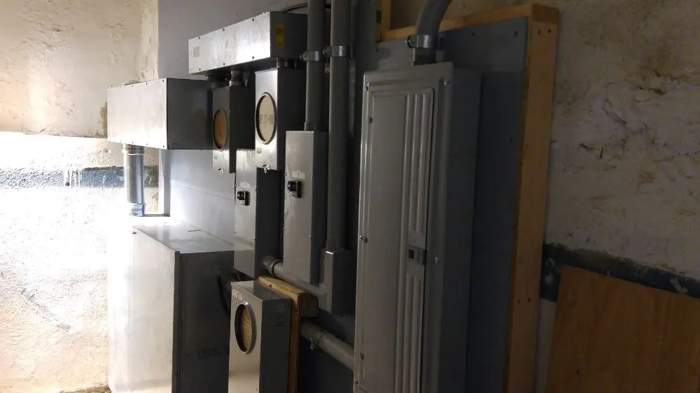 Slide of Jim & Sons Electric