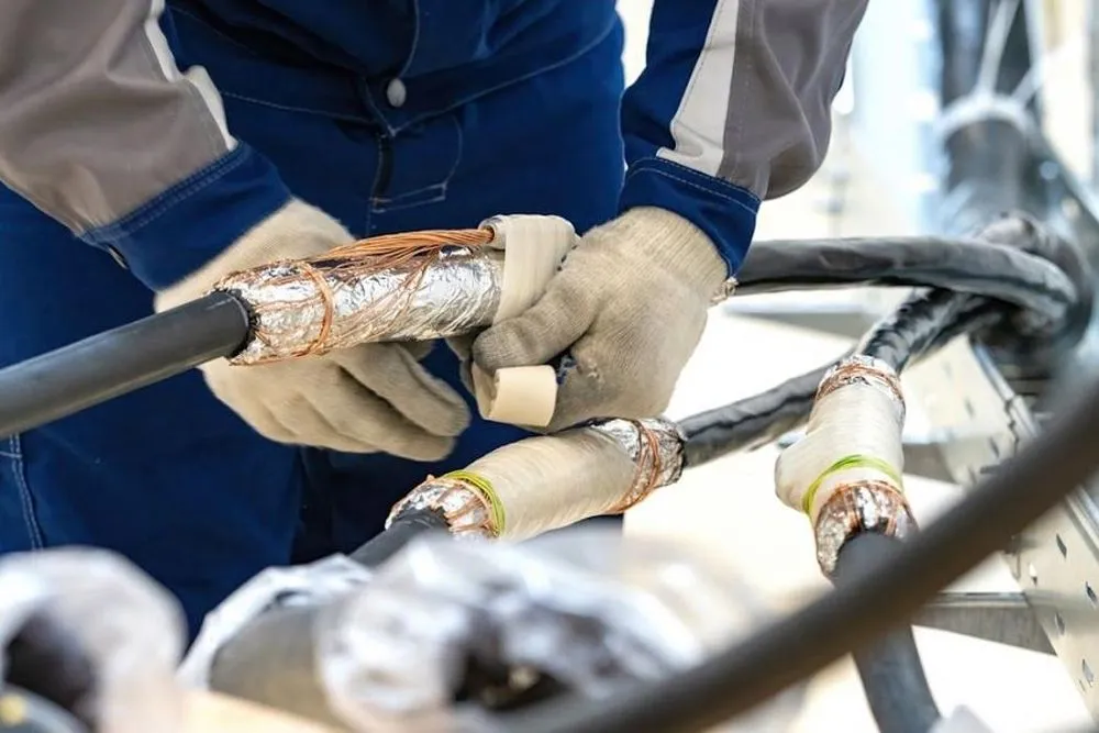 Slide of Jimmy J Electric