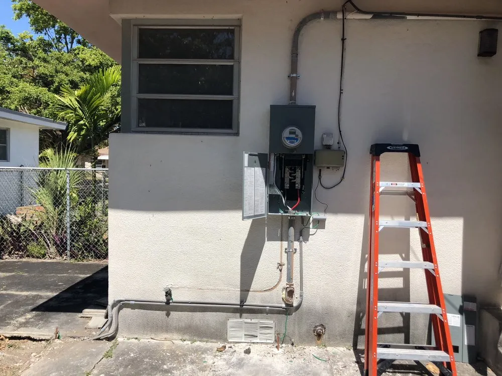 Emergency electrician providing wiring installation in Hialeah, FL - Jims Electrical Service