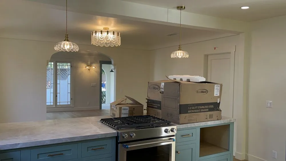 Affordable electrician providing lighting installation in Panorama City, CA - Jireh Electric