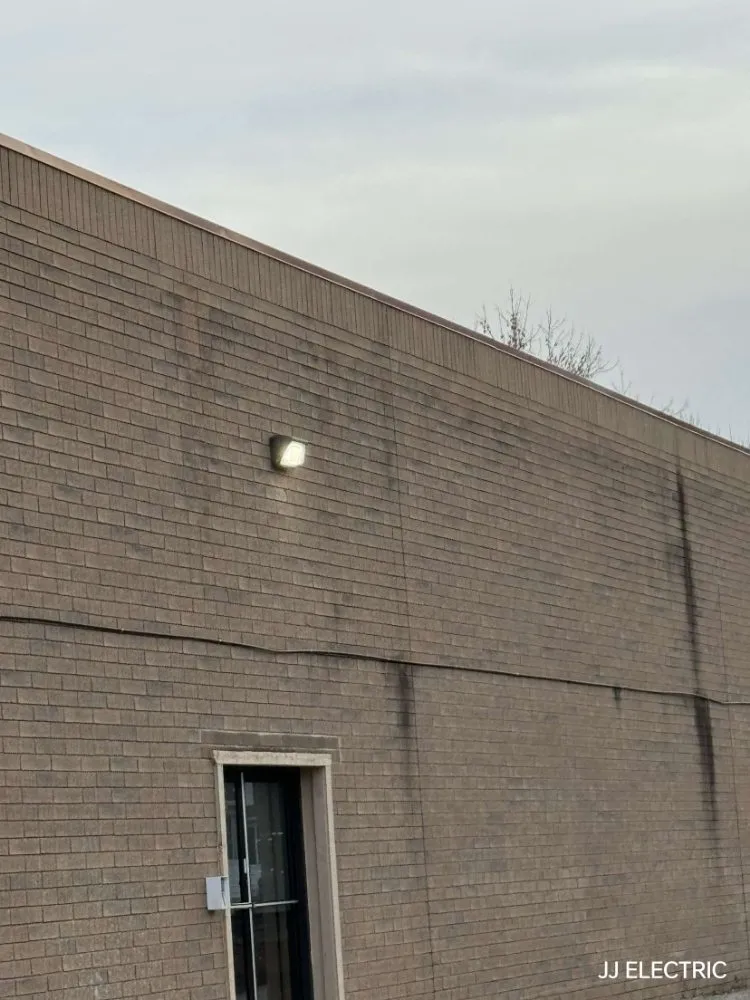 Slide of JJ Electric