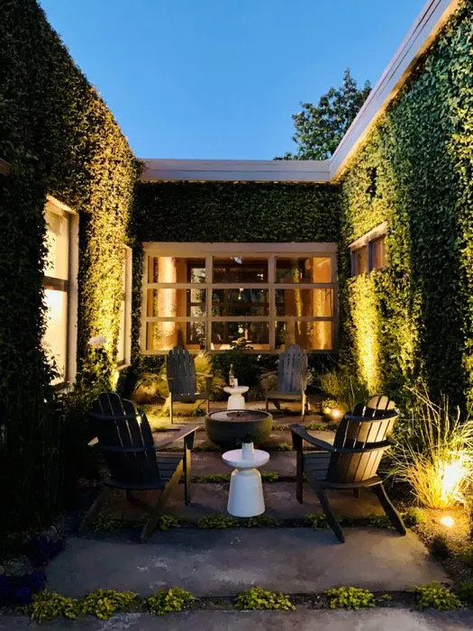 Slide of J&J Electric