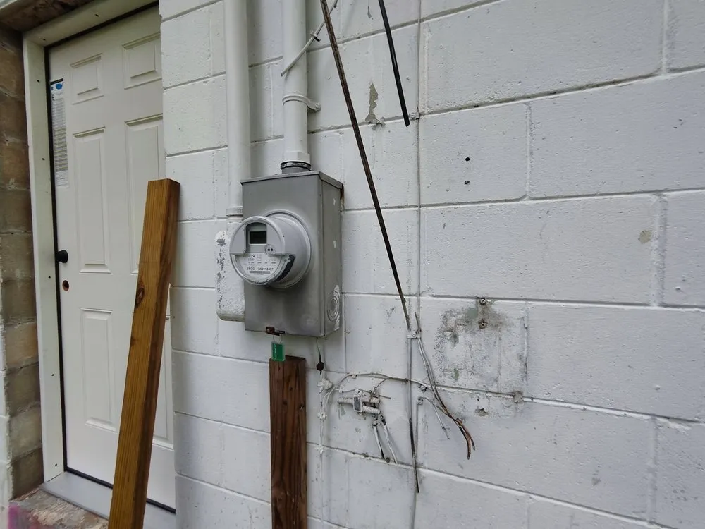 Slide of JJ Electricians