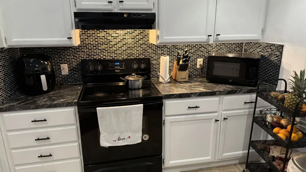 Slide of JJ Handyman Renovations