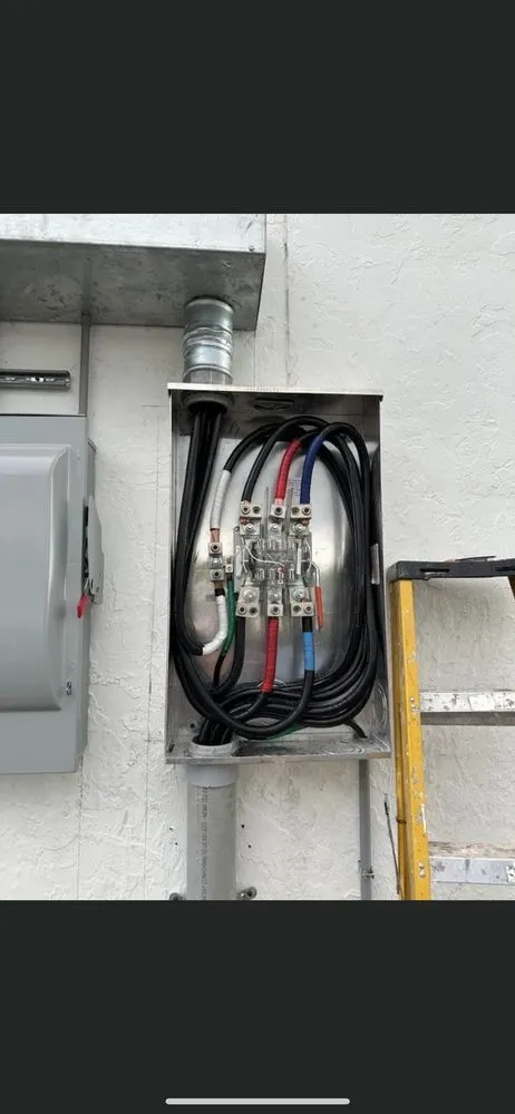Slide of J&J Miami Electrical Services and Repairs