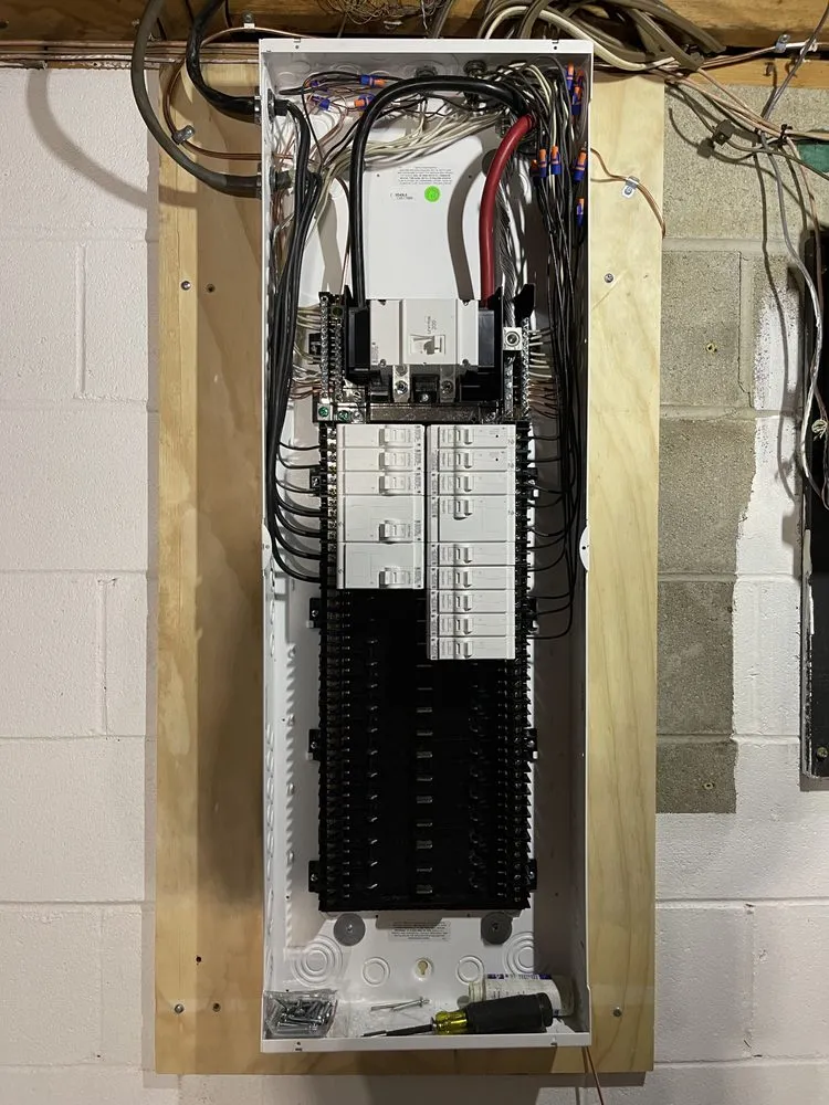 Reliable electrician providing outlet and switch repair in McKnight, PA - JJM Electric