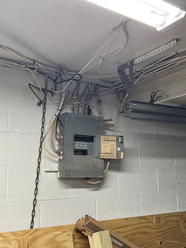Emergency electrician providing outlet and switch repair in McKnight, PA - JJM Electric