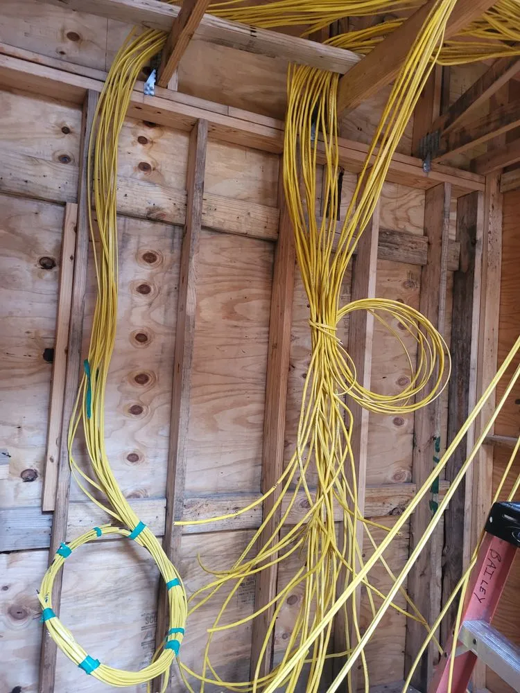 Slide of JKMallet Electrical & Lighting