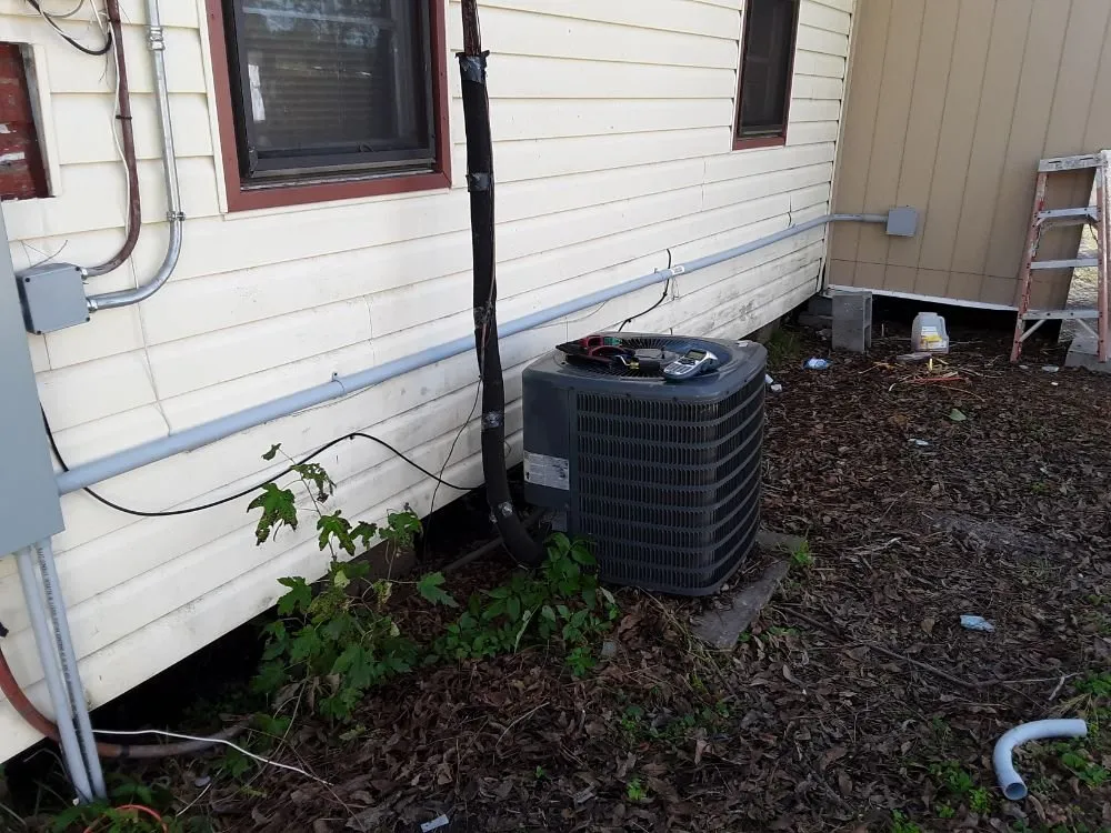 Reliable electrician providing circuit breaker repair in Porter, TX - JLR Enterprises