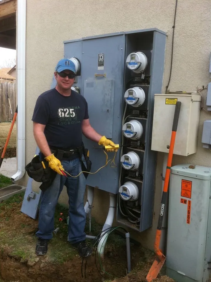 Slide of JL's Electric