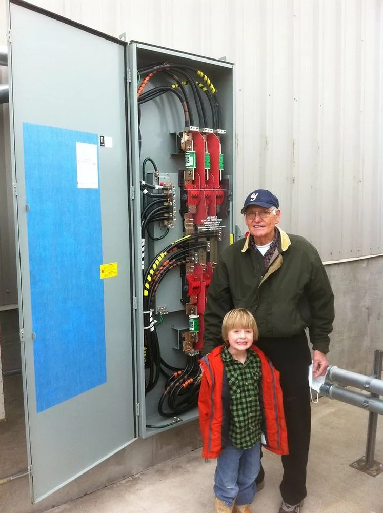 Slide of JL's Electric