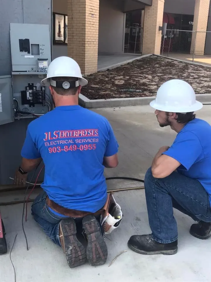 Reliable electrician providing lighting installation in ,