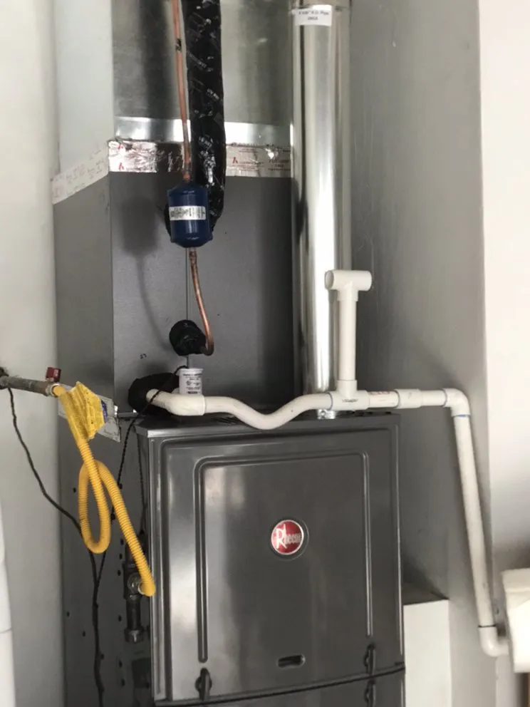 Certified electrician providing lighting installation in , 