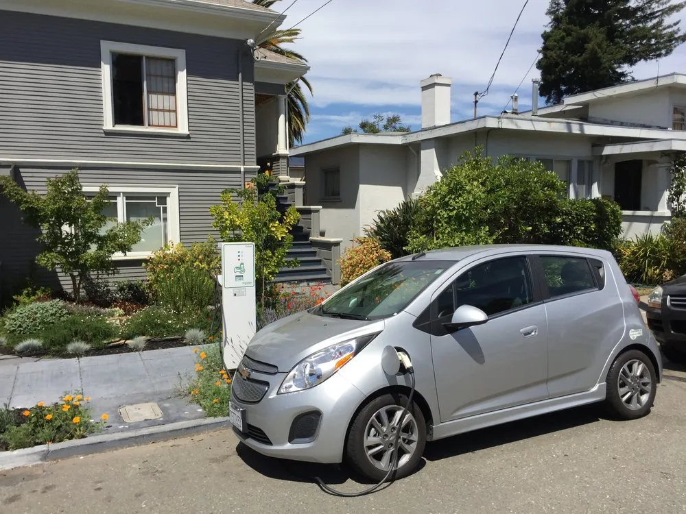 Slide of JM Electrical & Lighting