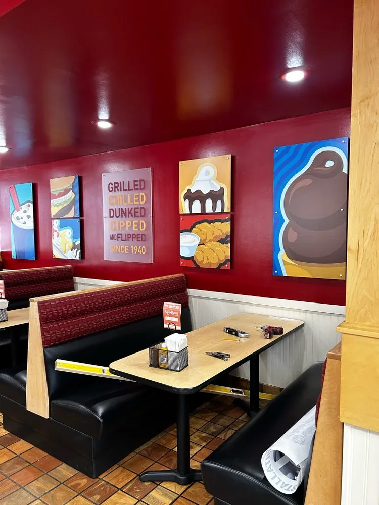 Slide of JM Handyman Company