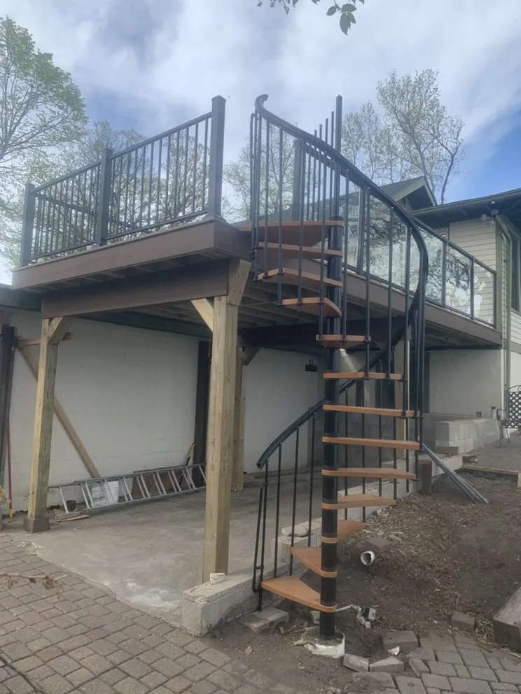 Slide of JM Handyman Company