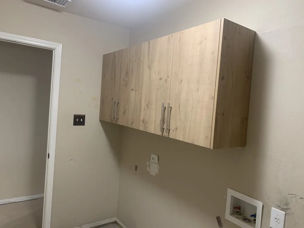 Reliable electrician providing electrical repair in , 