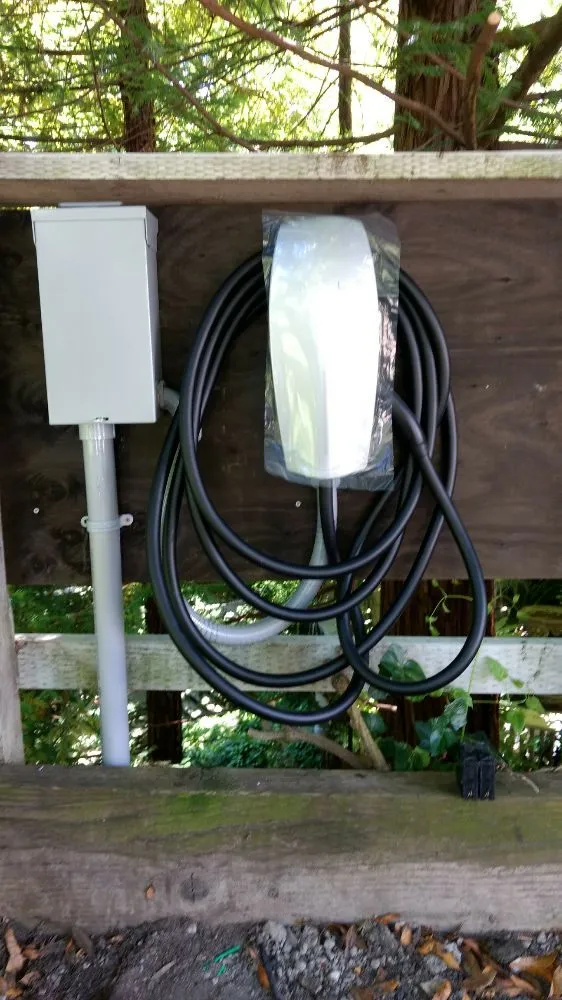 Certified electrician providing emergency electrical service in San Francisco Bay Area, CA - JMC Electric