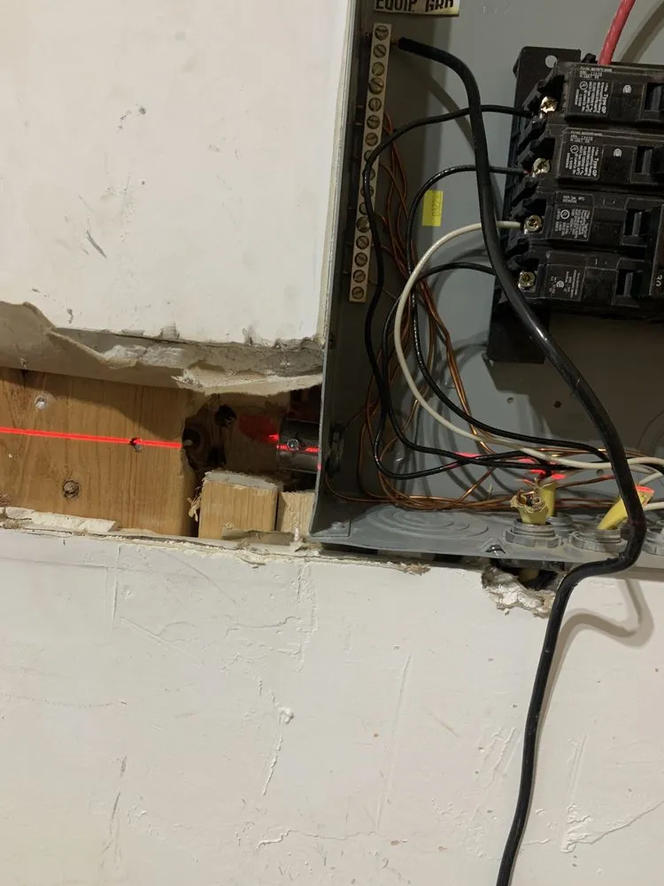 Trusted circuit breaker repair in Blackberry Township, IL by JMU construction