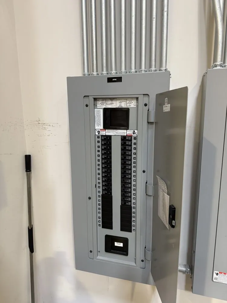 Slide of JNJ Construction Group