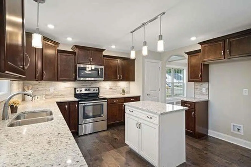 Slide of Jodi's Cabinets Sales