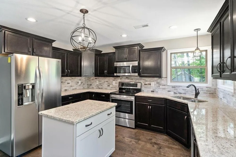 Slide of Jodi's Cabinets Sales