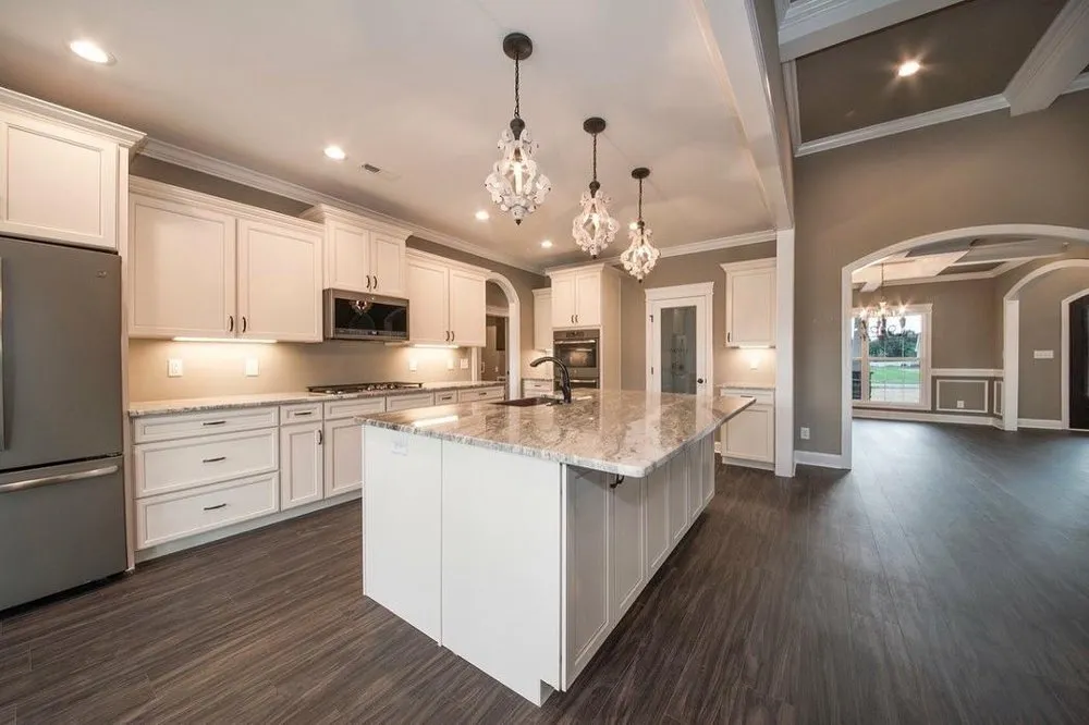 Slide of Jodi's Cabinets Sales