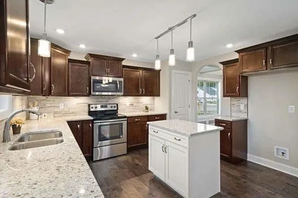 Jodi's Cabinets Sales